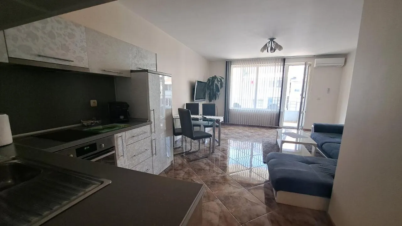 Vladislav- Luxury Apartments Varna