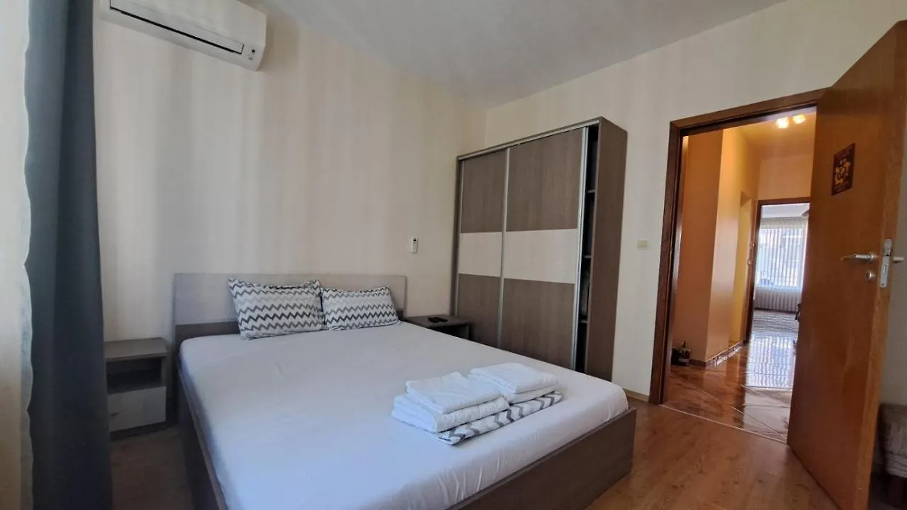 Vladislav- Luxury Apartments Varna