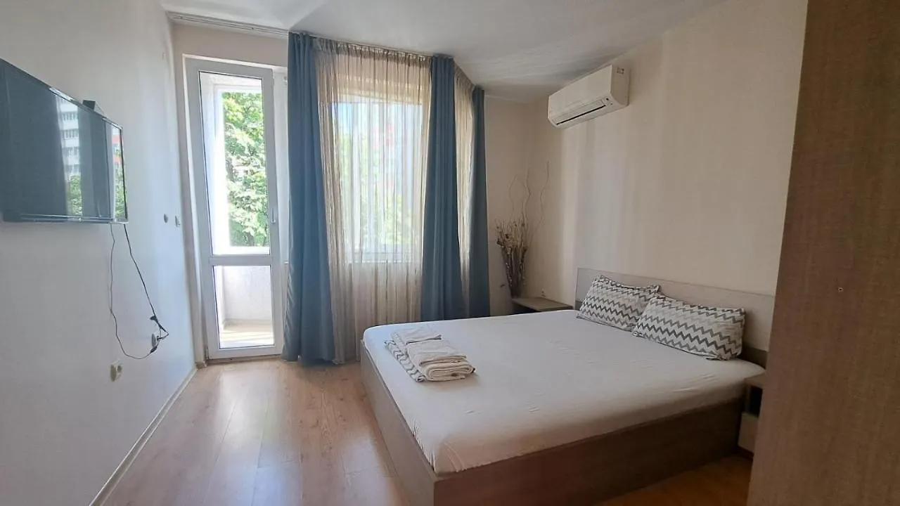 Vladislav- Luxury Apartments Varna