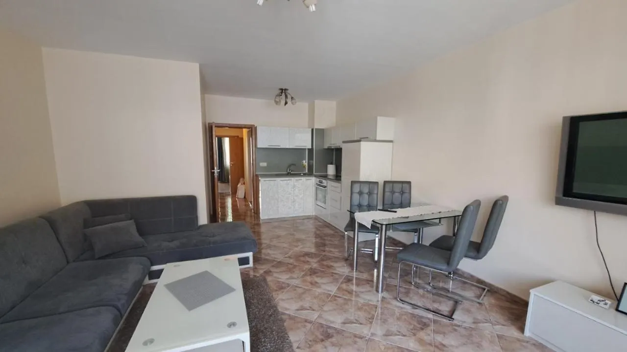 Vladislav- Luxury Apartments Varna